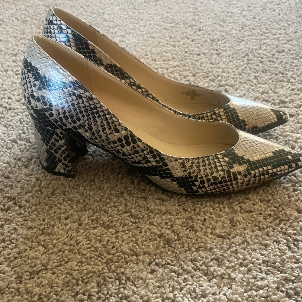Marc Fisher Snakeskin Heels size 7.5